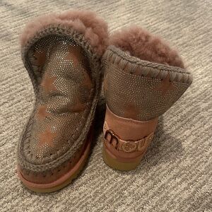 Mou boot with Star Design light pinkish color